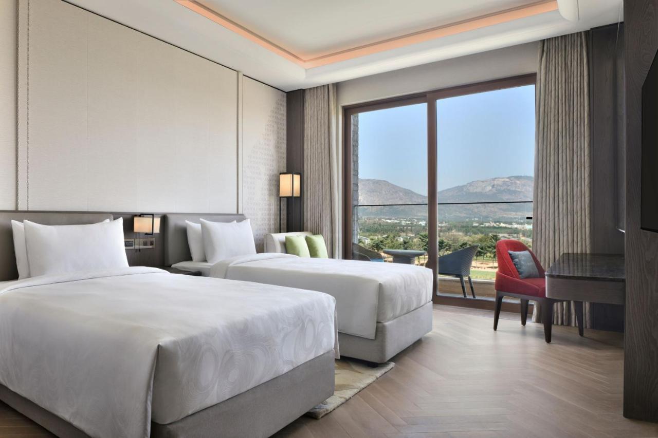 Jw Marriott Hotel Bengaluru Prestige Golfshire Resort & Spa Avati Экстерьер фото