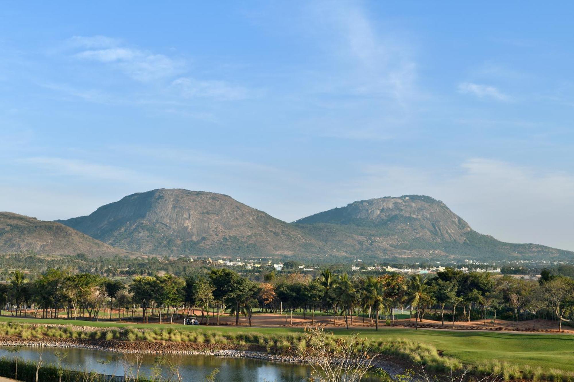 Jw Marriott Hotel Bengaluru Prestige Golfshire Resort & Spa Avati Экстерьер фото
